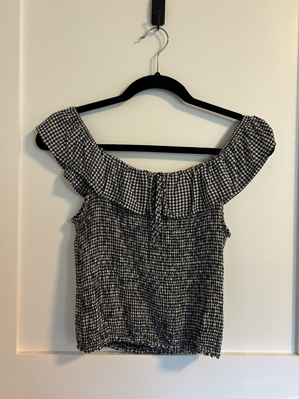 Heart Hips Black and White Gingham Ruffle Off-Shoulder Camisole